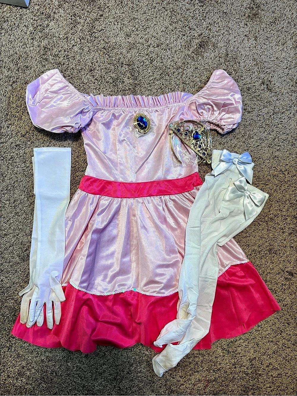 Princess Peach costume